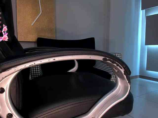 JuanitaClay webcam