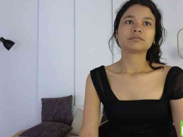 sexychanell-1 webcam