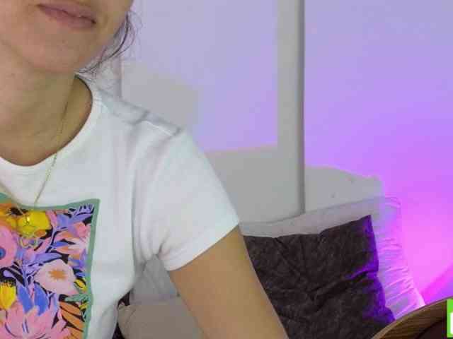 sexychanell-1 webcam