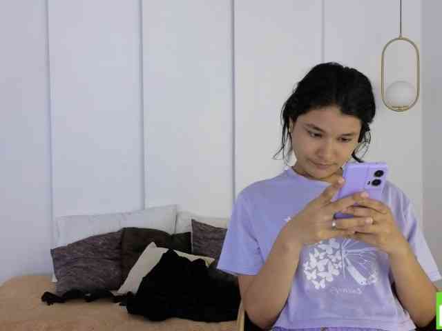 sexychanell-1 webcam