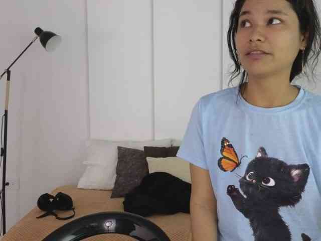 sexychanell-1 webcam
