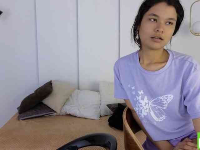 sexychanell-1 webcam