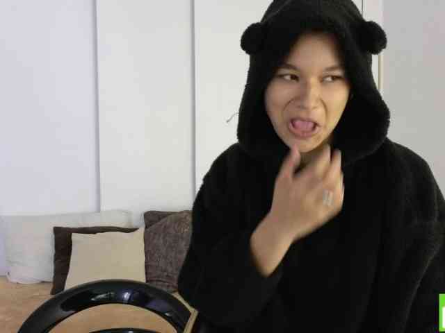 sexychanell-1 webcam