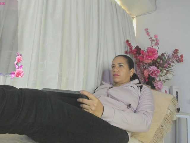 JOANNE1111 webcam