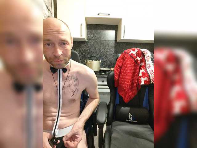 Entrez le videochat erotique avec le
modèle Innokentiy449 Innokentiy449