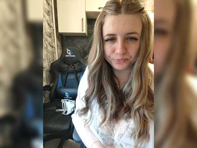 Entrez le videochat erotique avec le
modèle Innokentiy449 Innokentiy449