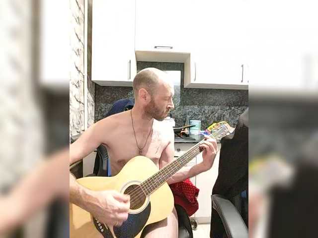 Vai a chattare su Innokentiy449 Innokentiy449