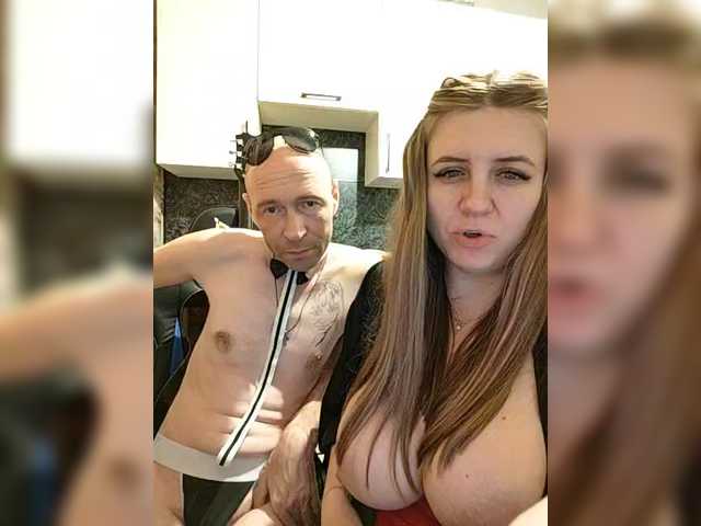 Entrez le videochat erotique avec le
modèle Innokentiy449 Innokentiy449