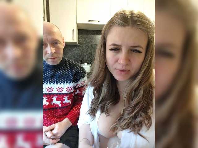 Entrez le videochat erotique avec le
modèle Innokentiy449 Innokentiy449