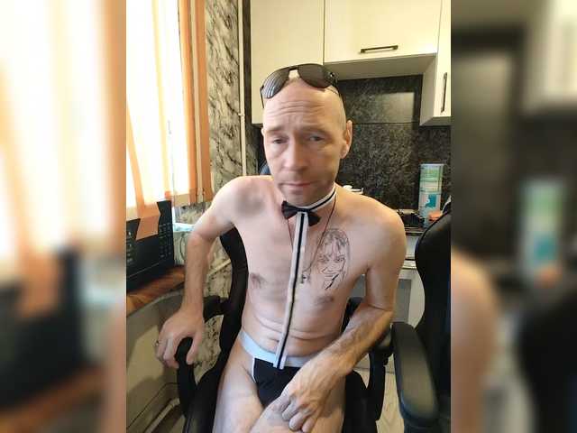 Vai a chattare su Innokentiy449 Innokentiy449
