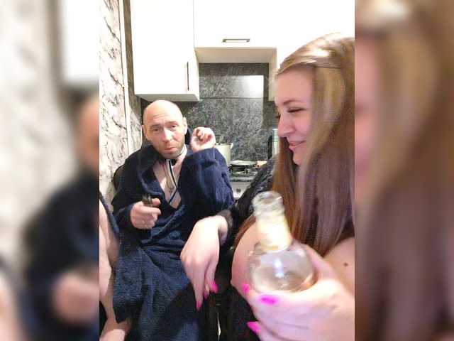 Accedi alla chat con il nickname Innokentiy449 Innokentiy449