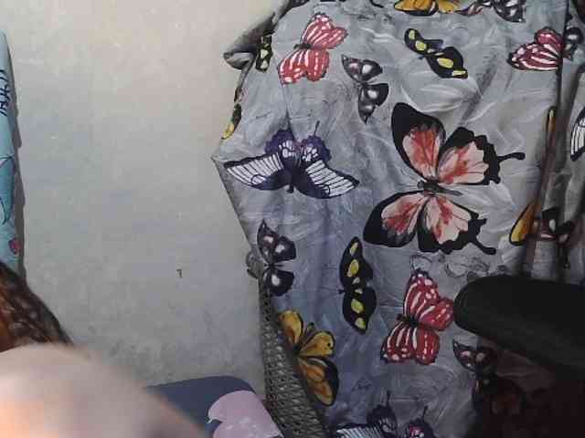 Kazzandra webcam