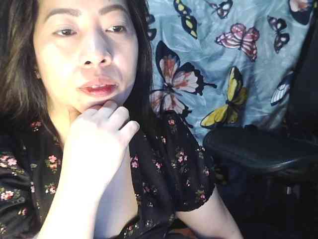 Kazzandra webcam