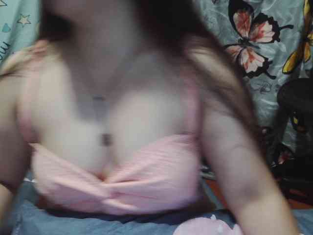 Kazzandra webcam