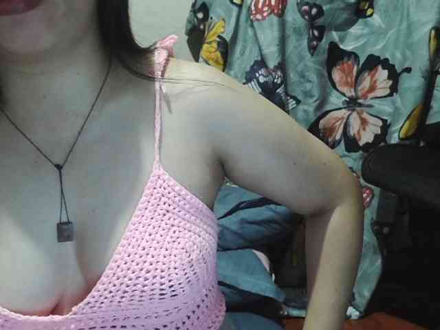 Kazzandra webcam