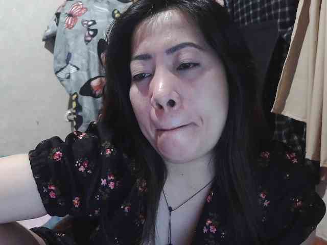 Kazzandra webcam