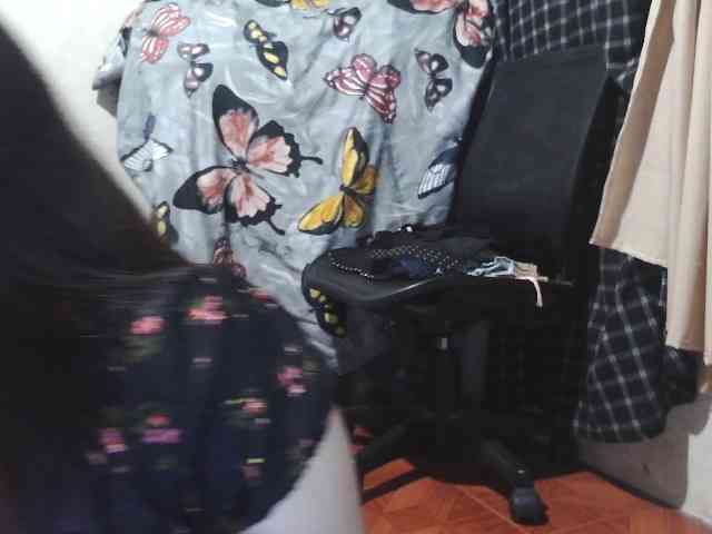 Kazzandra webcam