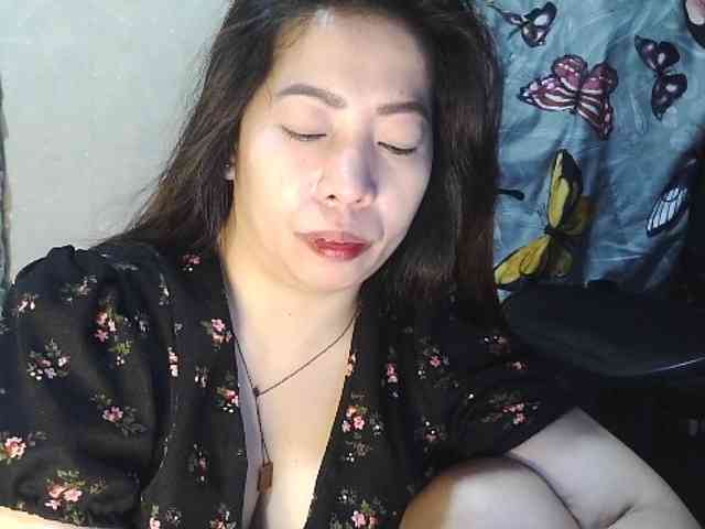 Kazzandra webcam