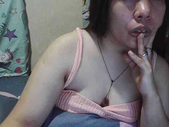 Kazzandra webcam