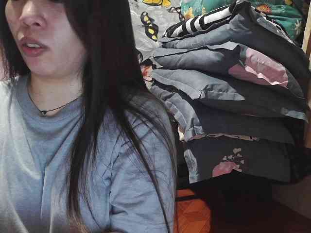Kazzandra webcam