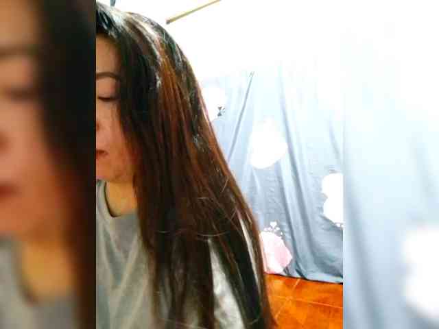Kazzandra webcam