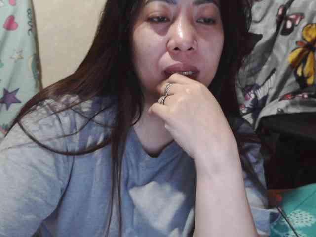 Kazzandra webcam