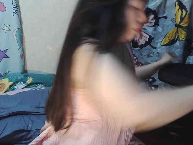 Kazzandra webcam