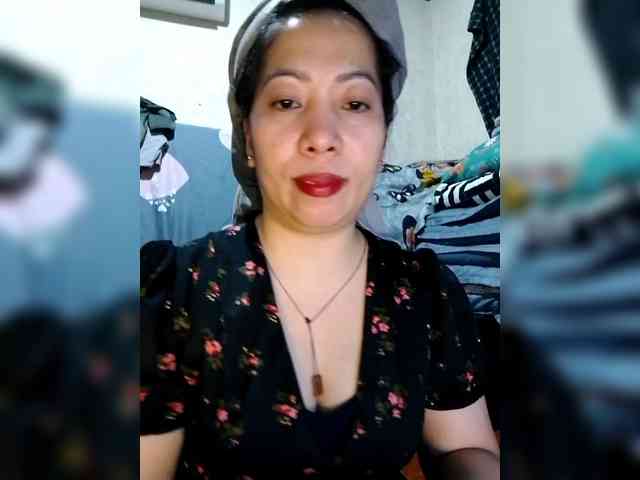 Kazzandra webcam