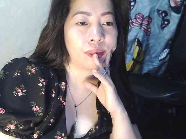 Kazzandra webcam