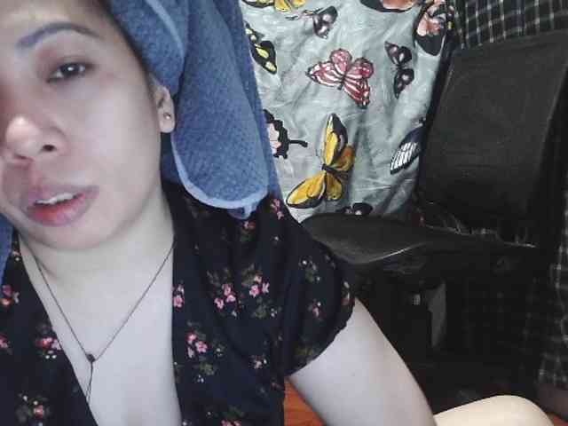 Kazzandra webcam