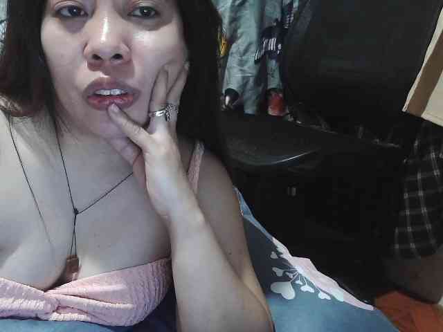 Kazzandra webcam