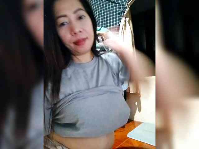Kazzandra webcam