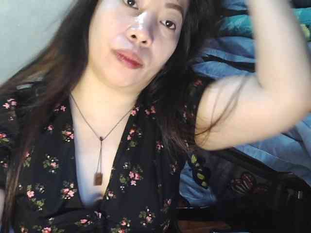 Kazzandra webcam