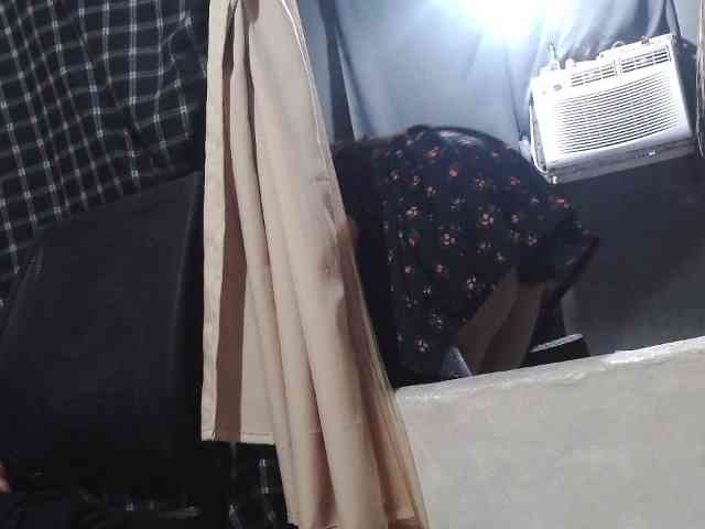 Kazzandra webcam