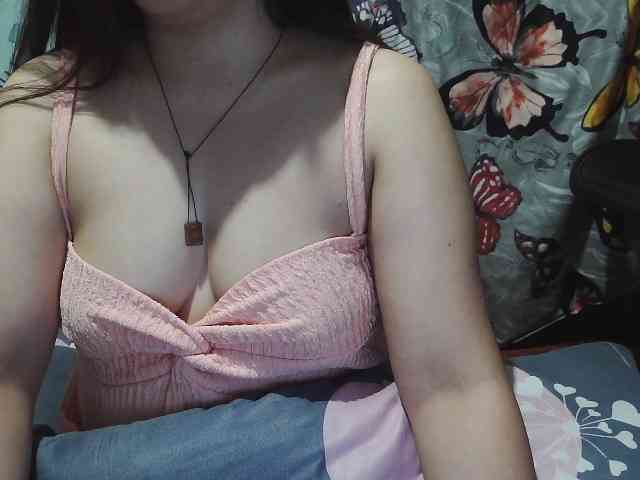 Kazzandra webcam