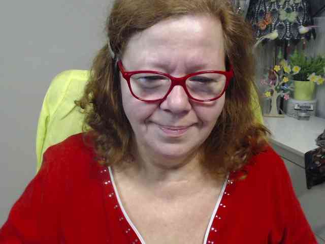 flirty-adele webcam
