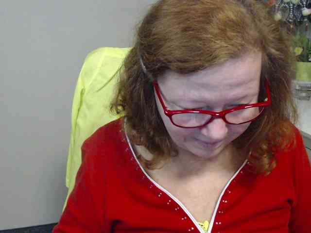 flirty-adele webcam