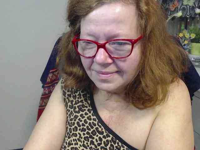 flirty-adele webcam