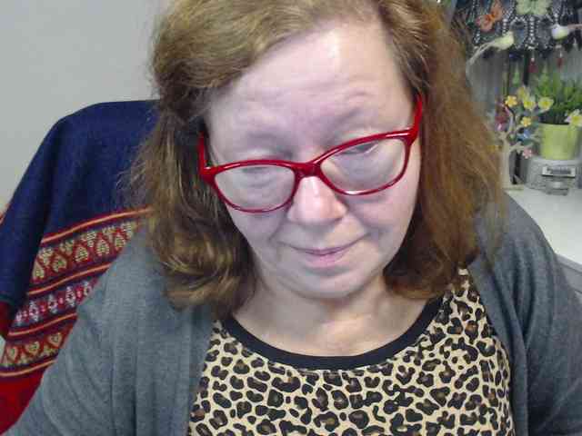 flirty-adele webcam