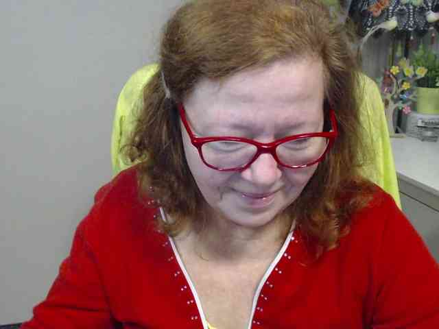 flirty-adele webcam