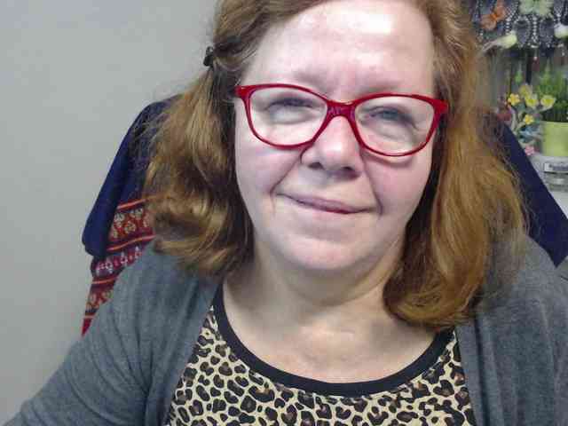 flirty-adele webcam