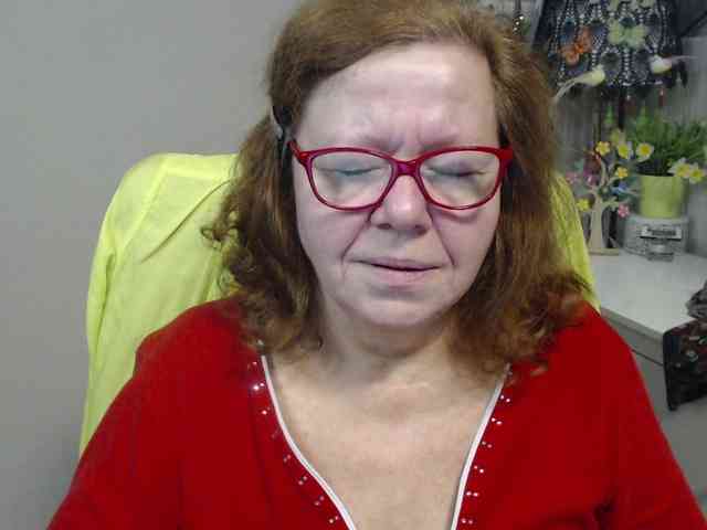 flirty-adele webcam