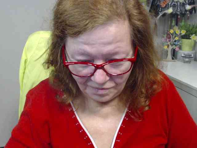 flirty-adele webcam