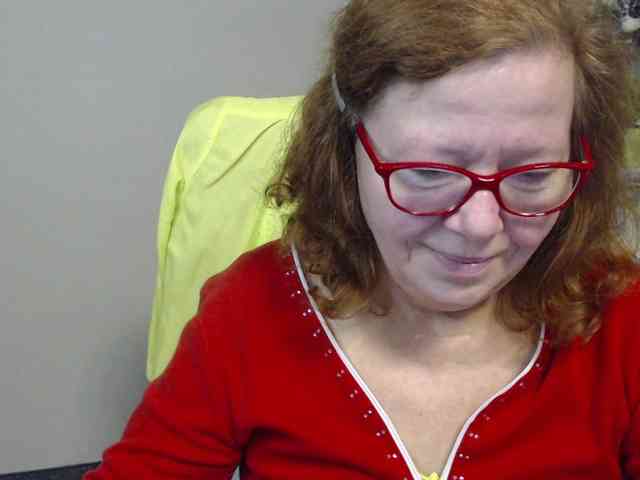 flirty-adele webcam