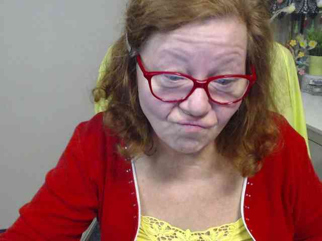 flirty-adele webcam