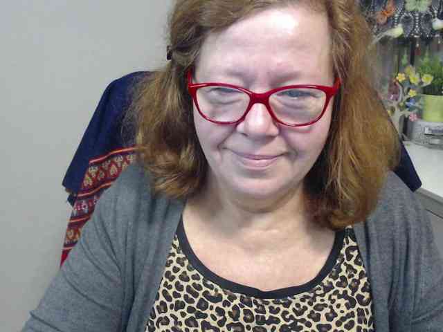 flirty-adele webcam