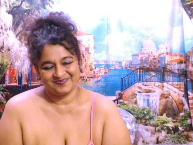 Indianstar75 webcam
