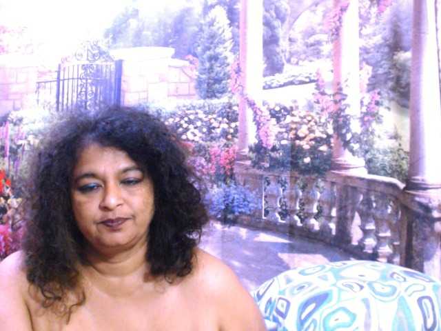 Indianstar75 webcam