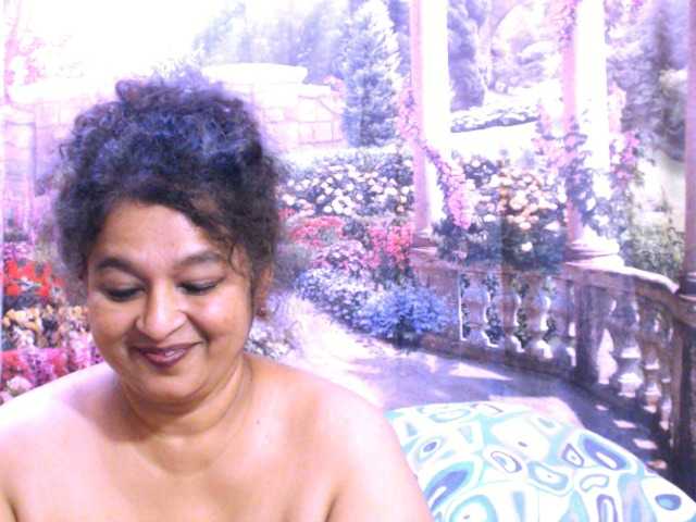 Indianstar75 webcam