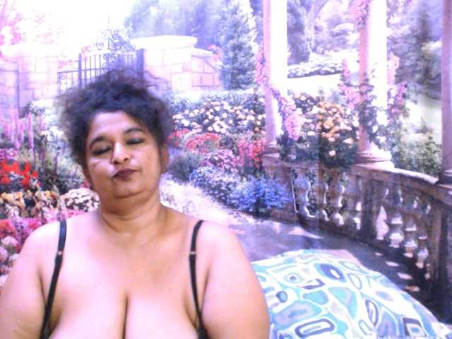 Indianstar75 webcam